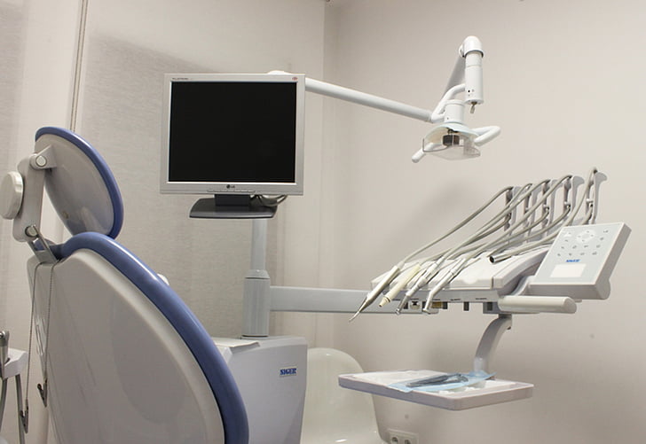 błędy dentystów w uk
